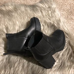 A cute fall/winter boots!